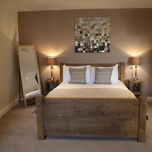Inn The Woodman